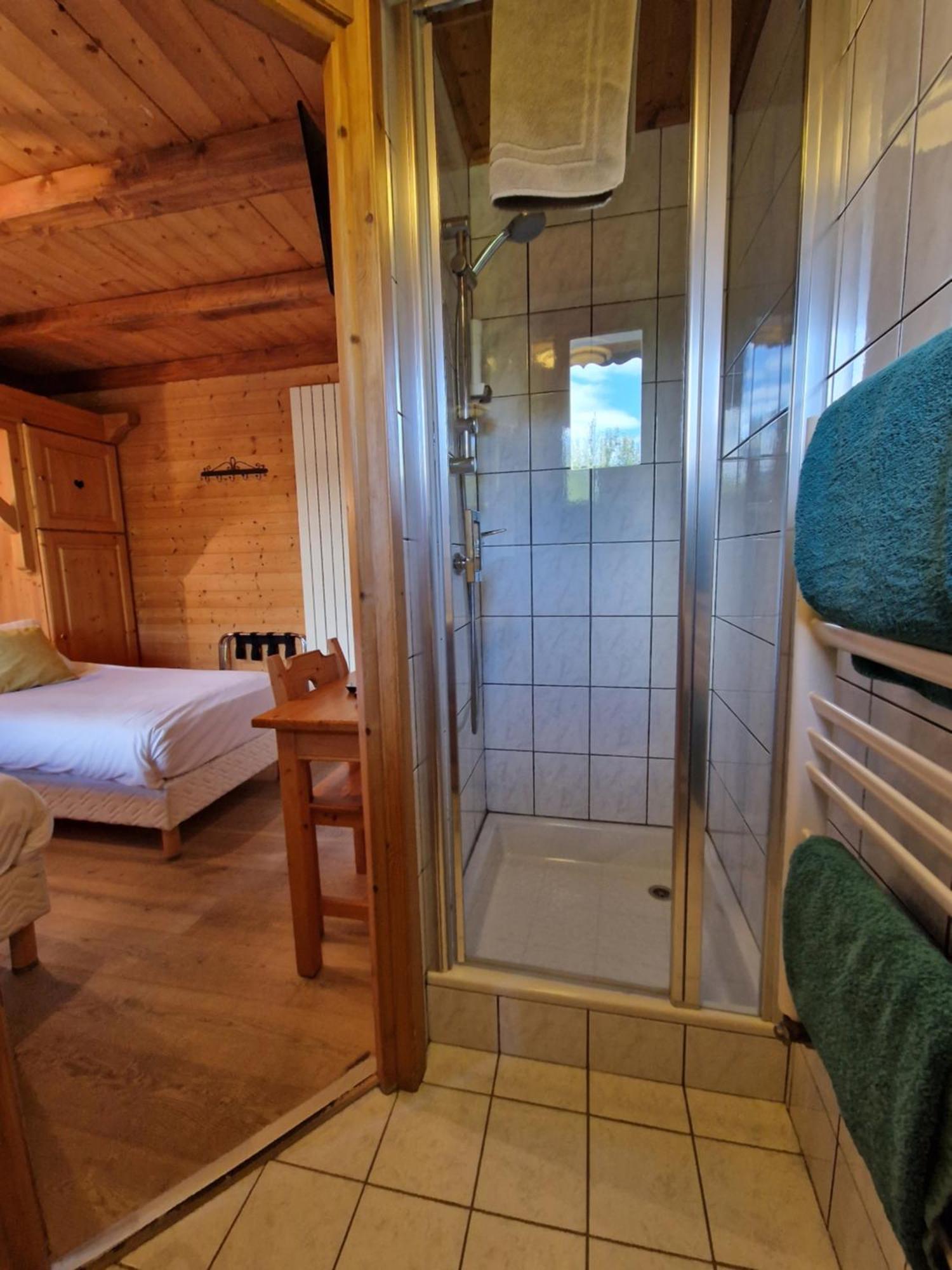 Fleur Des Neiges Hotel
